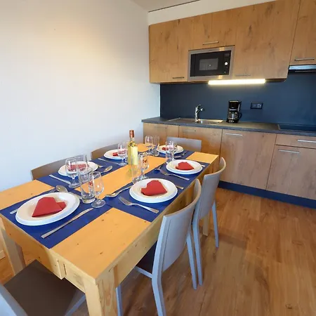 Апартаменты Alpvision Residences La Tzoumaz-verbier 2 *