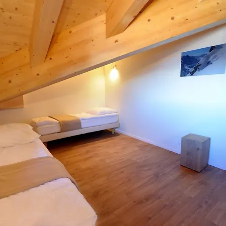 Апартаменты Alpvision Residences La Tzoumaz-verbier 2 *